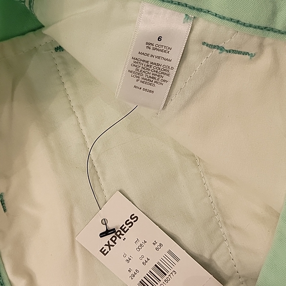 NWT Express lime shorts - Picture 3 of 3